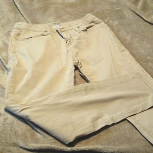 Women's skinny jeans